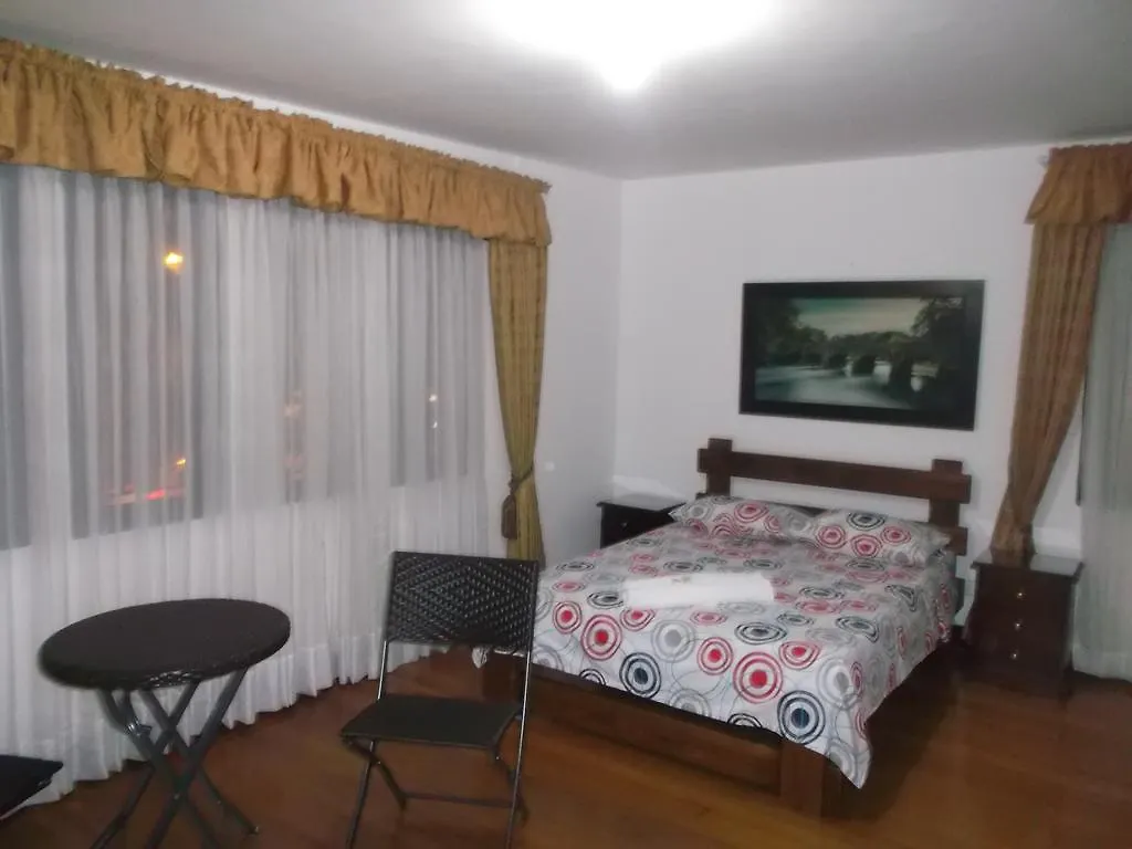 Casa Hotel El Jardin Medellín 2*,  Colombia